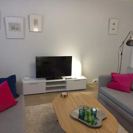 Renovated One Bedroom Apartment *